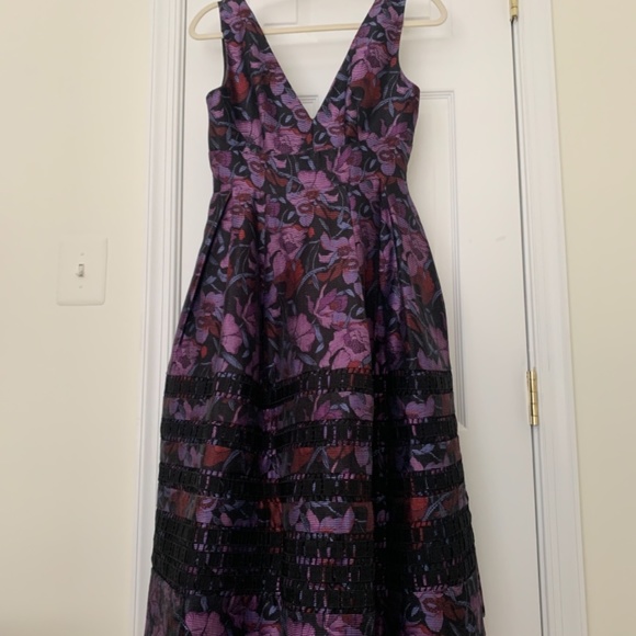 Cynthia Rowley Tea length lily printed dress, worn 2x, in great condition! - Picture 5 of 5